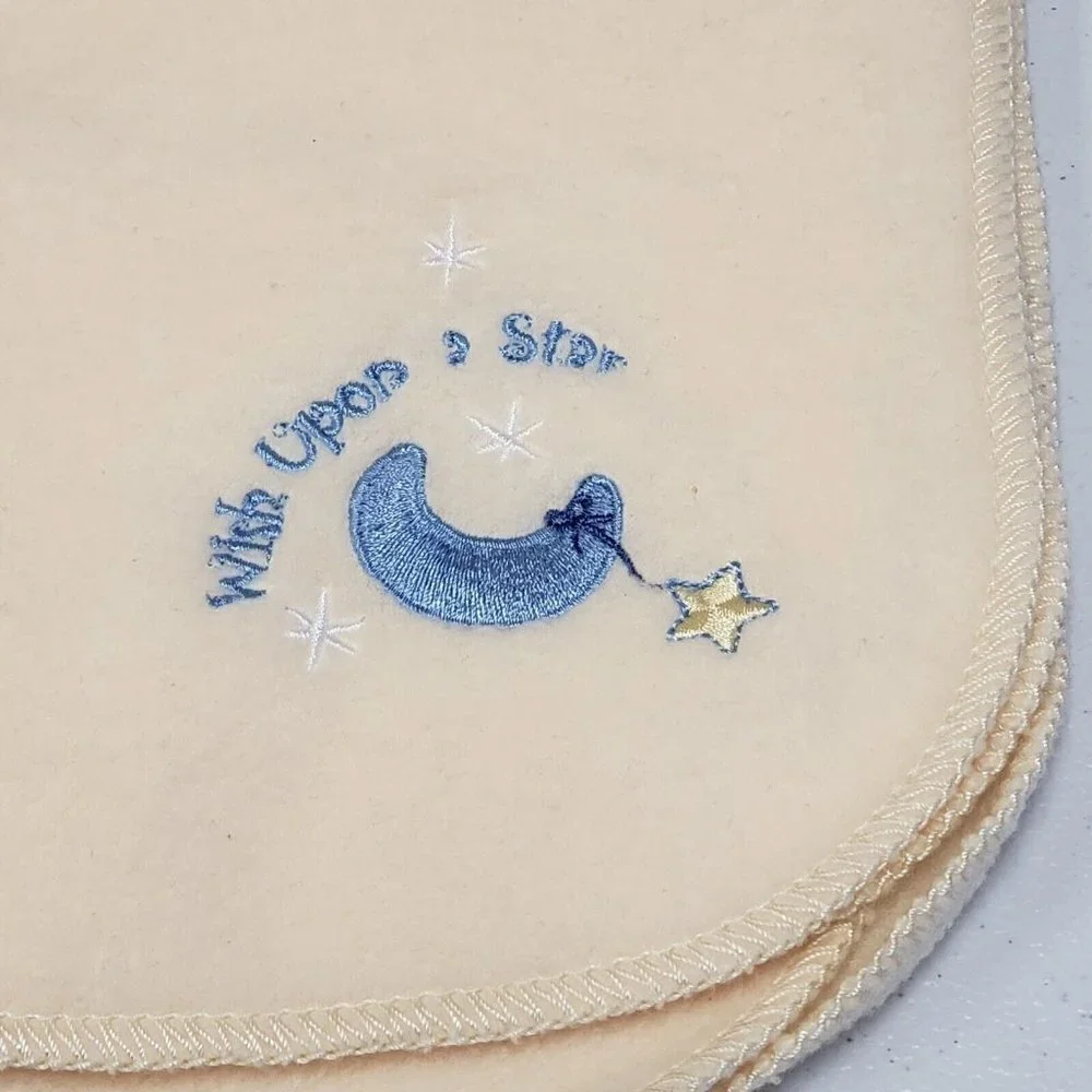Crown Crafts Infant 28.5x31 Wish Upon a Star Moon Baby Blanket